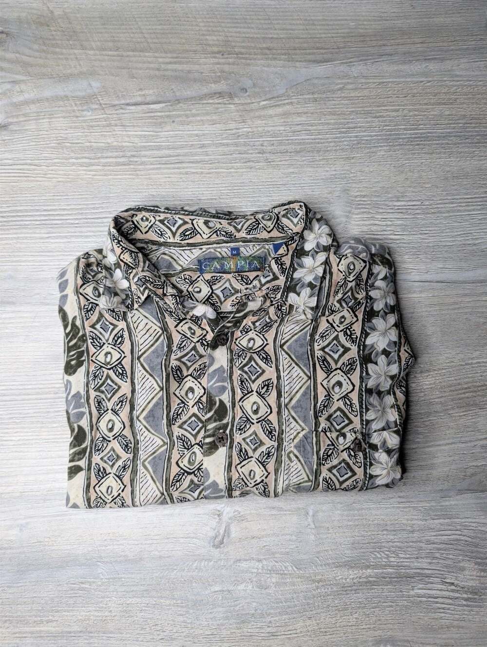 Vintage Campia 100% Rayon Tropical Floral Hawaiian Button Up